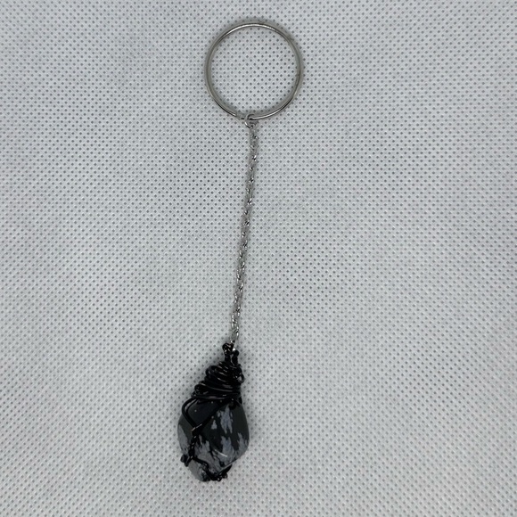 Snowflake obsidian keychain handmade distressed accent wire wrapping - Picture 1 of 5